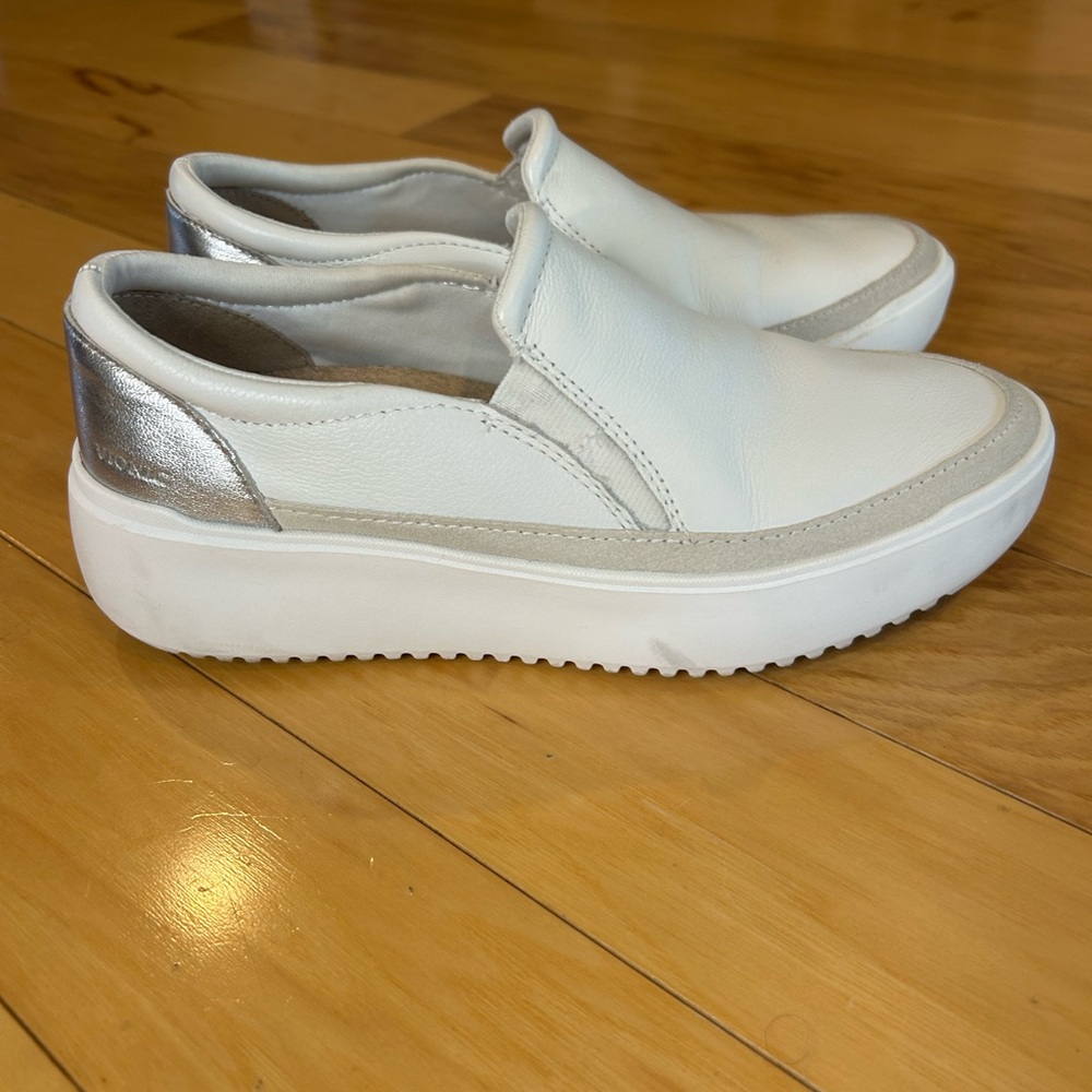 Vionic Women's Kearny White and Silver Slip-On Platform Sneakers Shoes - Picture 2 of 14